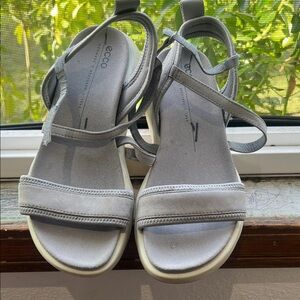 Ecco Women's Light Gray Sandals